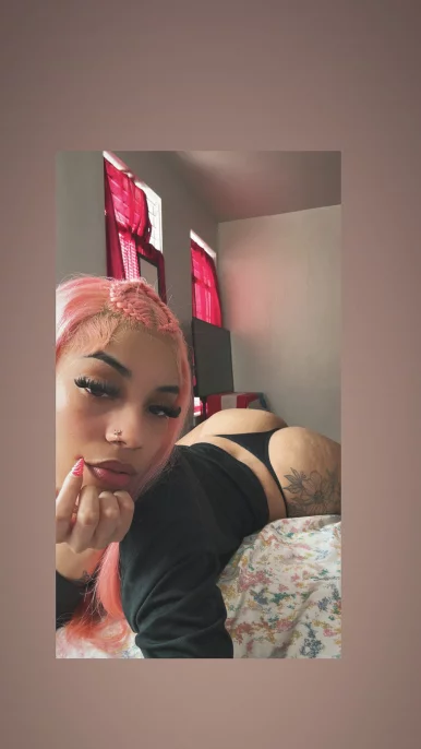 Photo of model @badd3stt