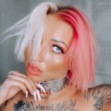 Photo of model @badxlucyfree