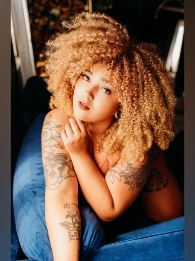 Photo of model @bakedgooodz