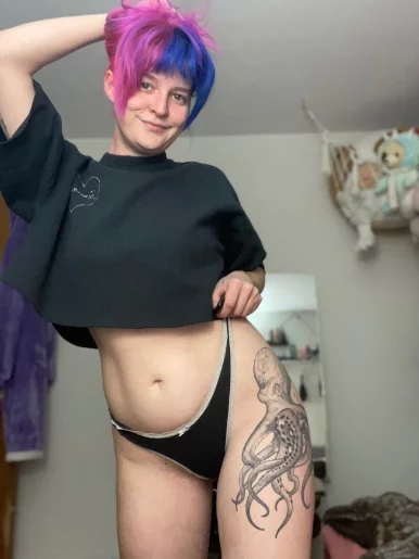 Photo of model @bakedhotpocket