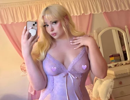 Photo of model @bambi_fairy