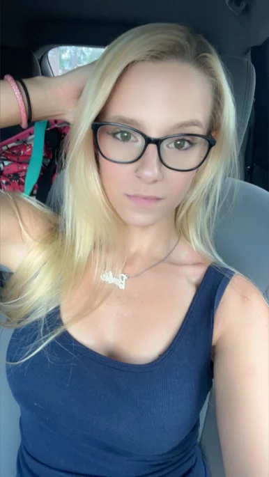 Photo of model @bambiraine