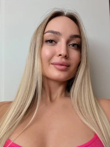 Photo of model @barbie_polly