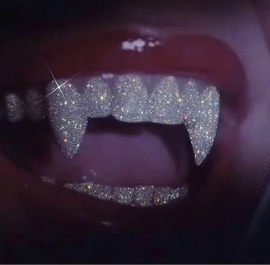 Photo of model @bbabyvalentine