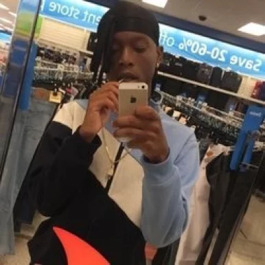 Photo of model @bdz2x