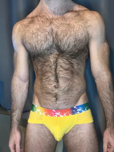 Photo of model @beardedchillguy_free