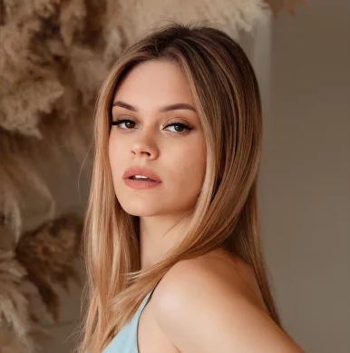 Photo of model @bellaa_leone