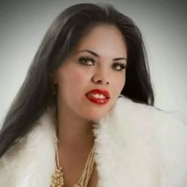 Photo of model @bellaairosa