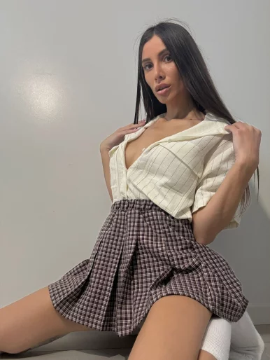 Photo of model @bellaxfox