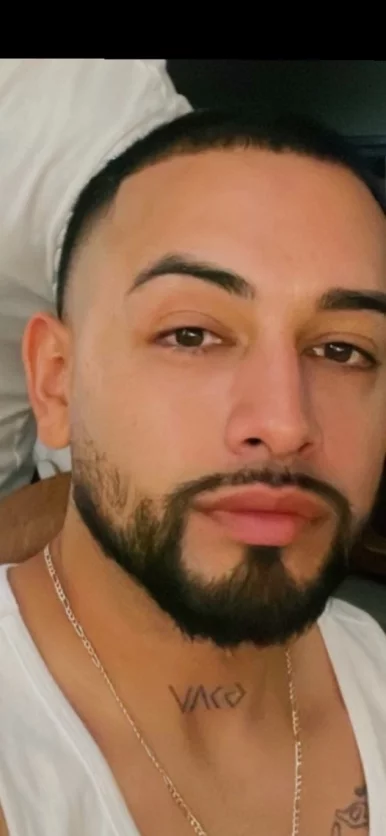 Photo of model @bennidash