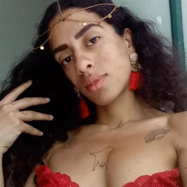 Photo of model @bibihourani