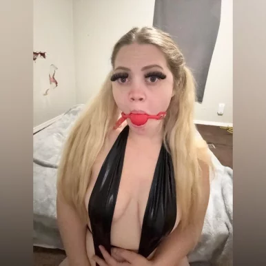 Photo of model @bigbootyblondi_e