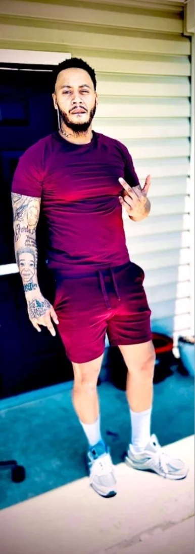 Photo of model @bigcaptainhookxxx