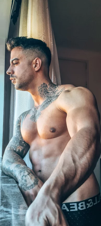 Photo of model @bigjoe28