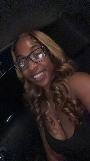 Photo of model @bigmama_2122