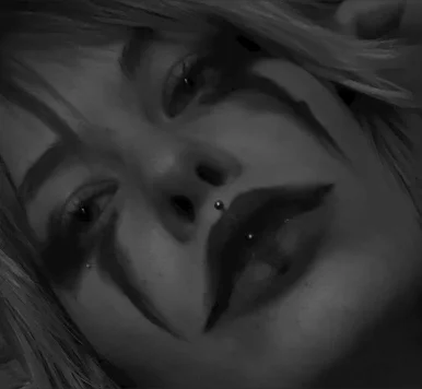 Photo of model @bimboplaguezz