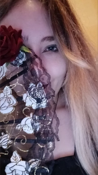 Photo of model @bl33d4bella