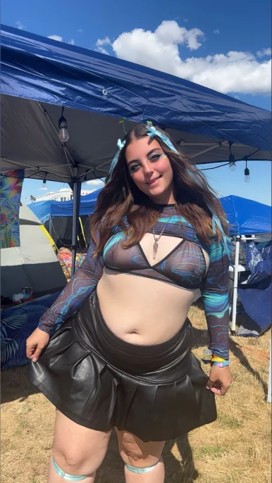 Photo of model @blazinbigbooty