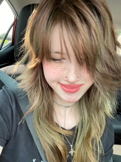 Photo of model @bloomgore