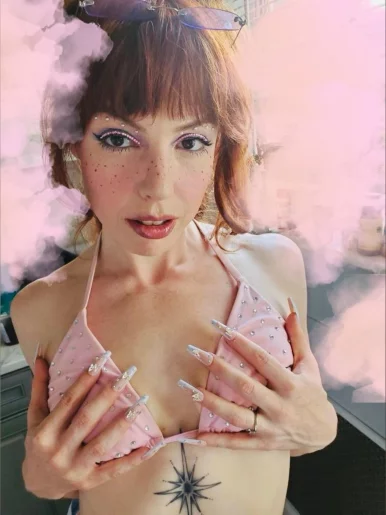 Photo of model @bloomtheenchantress