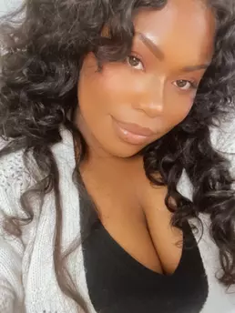 Photo of model @blossomhaze