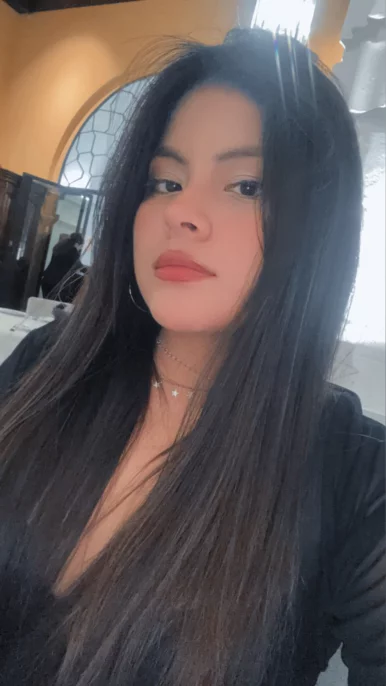 Photo of model @bonniebelmonte