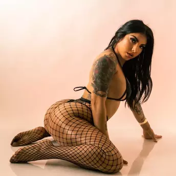 Photo of model @booinferno