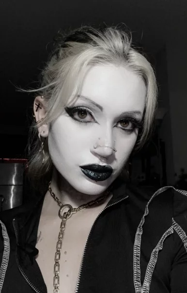 Photo of model @booogierae