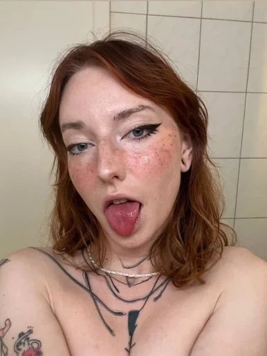 Photo of model @born.of.persephone