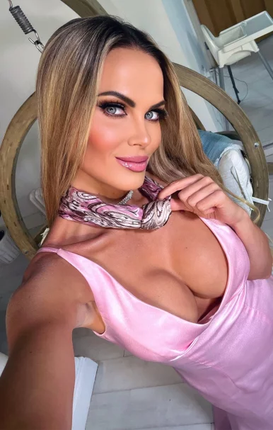 Photo of model @boundhoneys