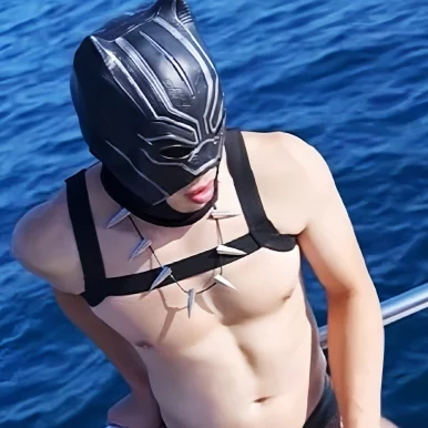 Photo of model @bowchannelfree