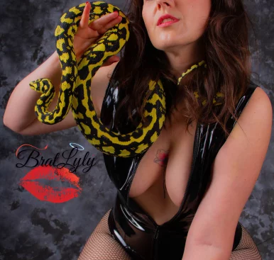 Photo of model @bratlyly