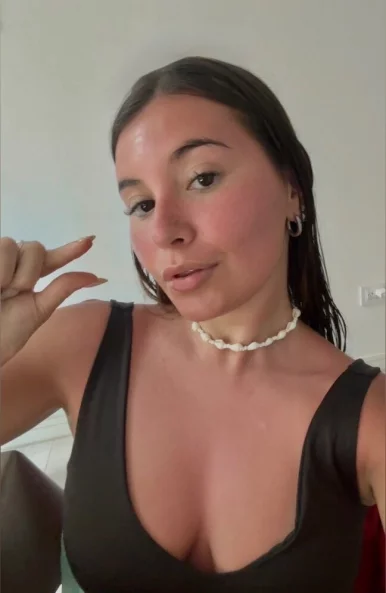 Photo of model @brattgirllxxx