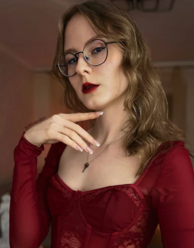 Photo of model @brattydeviless