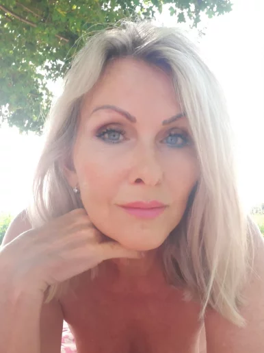 Photo of model @bridget_best_age