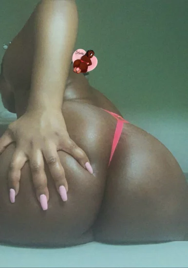 Photo of model @brinabrownxo