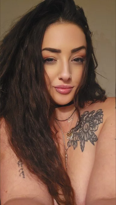 Photo of model @brinichole36