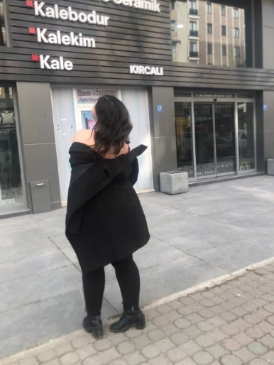 Photo of model @busenur