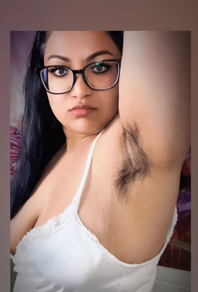 Photo of model @bushygoddess