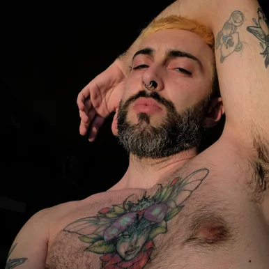 Photo of model @camalow_free