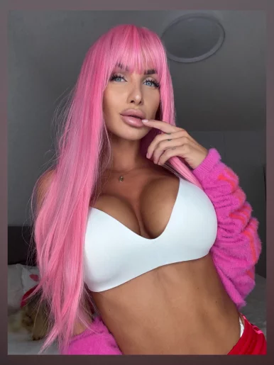 Photo of model @candydenii