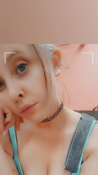 Photo of model @catlb420