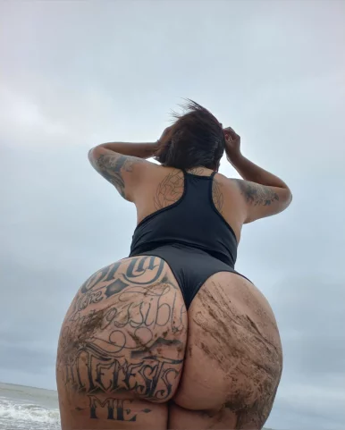 Photo of model @chachekush420