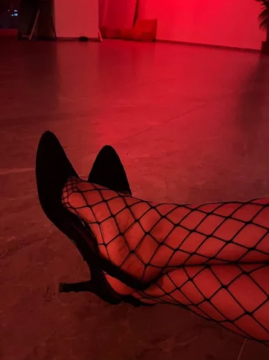 Photo of model @charlottenoir_x