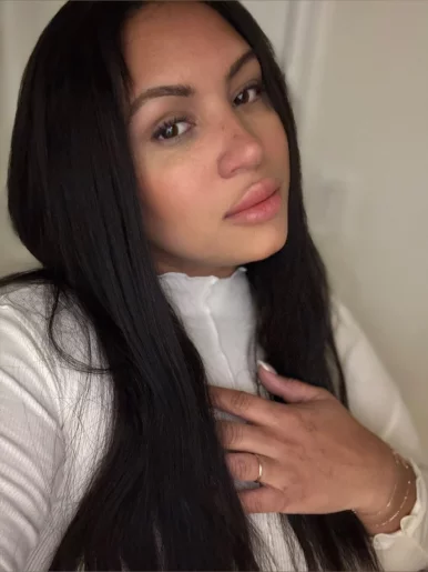 Photo of model @cherry16flower