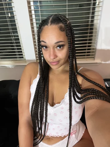 Photo of model @cheythestreamer