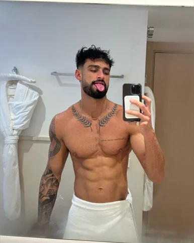 Photo of model @chris_topher413