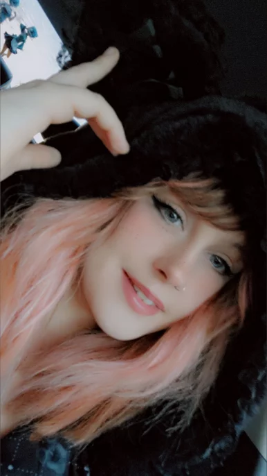 Photo of model @christiekitten