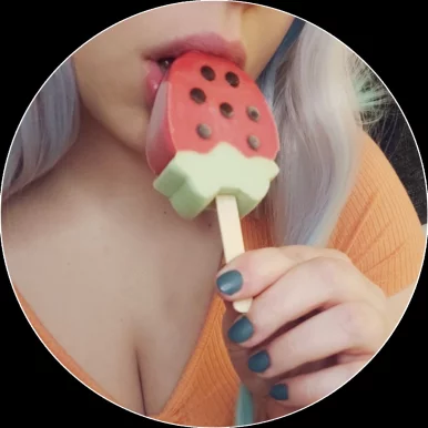 Photo of model @chubby_cherrypie