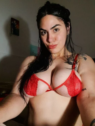 Photo of model @chulisexy1